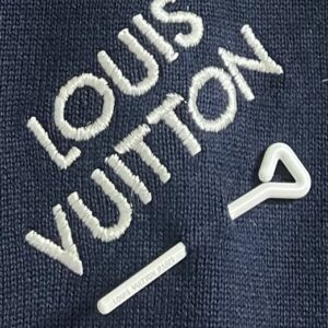 LOUIS VUITTON EMBROIDERED SIGNATURE SHORT-SLEEVED COTTON CREWNECK DEEP BLACK - V011