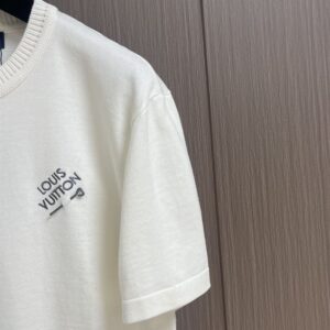 LOUIS VUITTON EMBROIDERED SIGNATURE SHORT-SLEEVED COTTON CREWNECK WHITE - V013