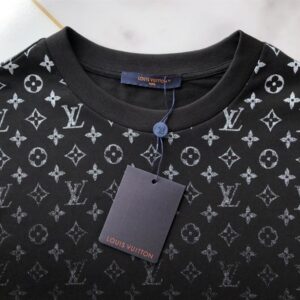 LOUIS VUITTON GRADIENT COTTON T-SHIRT - V027