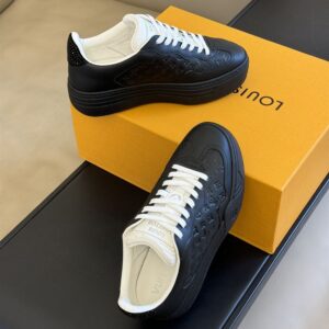 LOUIS VUITTON GROOVY PLATFORM SNEAKER - L122