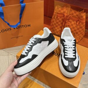 LOUIS VUITTON GROOVY PLATFORM SNEAKER - L144