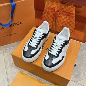 LOUIS VUITTON GROOVY PLATFORM SNEAKER - L144