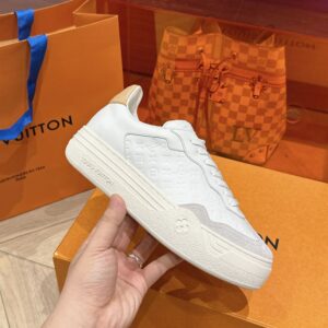 LOUIS VUITTON GROOVY PLATFORM SNEAKER - L146