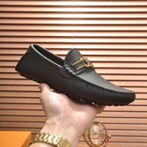 LOUIS VUITTON HOCKENHEIM MOCCASIN - T081