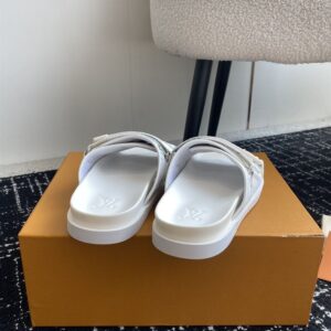 LOUIS VUITTON HONOLULU MULE SANDAL - S034