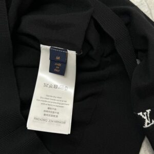 LOUIS VUITTON LONG-SLEEVED COTTON CREWNECK - J050