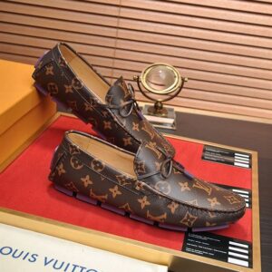 LOUIS VUITTON LV DRIVER MOCCASIN - T011