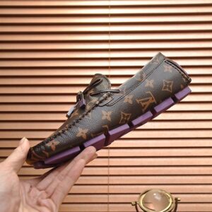 LOUIS VUITTON LV DRIVER MOCCASIN - T011