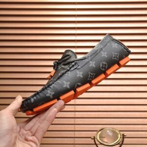 LOUIS VUITTON LV DRIVER MOCCASIN - T012