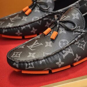 LOUIS VUITTON LV DRIVER MOCCASIN - T012