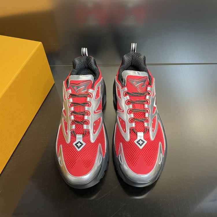 LOUIS VUITTON LV RUNNER TATIC SNEAKER - L132