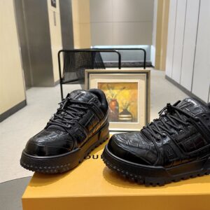 LOUIS VUITTON LV TRAINER MAXI SNEAKER BLACK - L036