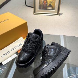 LOUIS VUITTON LV TRAINER MAXI SNEAKER BLACK - L036