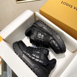 LOUIS VUITTON LV TRAINER MAXI SNEAKER BLACK - L036