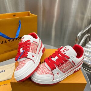 LOUIS VUITTON LV TRAINER SNEAKER - L123