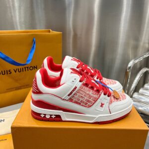 LOUIS VUITTON LV TRAINER SNEAKER - L123