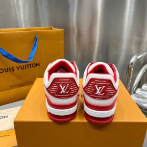 LOUIS VUITTON LV TRAINER SNEAKER - L123