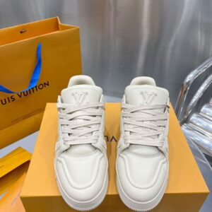 LOUIS VUITTON LV TRAINER SNEAKER BEIGE - L056