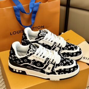 LOUIS VUITTON LV TRAINER SNEAKER BLACK - L134