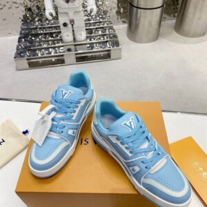 LOUIS VUITTON LV TRAINER SNEAKER BLUE - L093