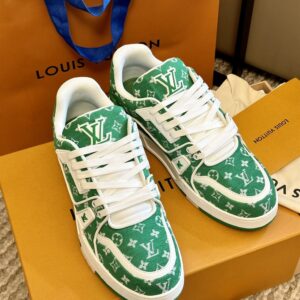 LOUIS VUITTON LV TRAINER SNEAKER GREEN - L135