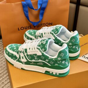 LOUIS VUITTON LV TRAINER SNEAKER GREEN - L135