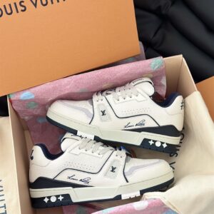 LOUIS VUITTON LV TRAINER SNEAKER MARINE - L063