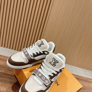 LOUIS VUITTON LV TRAINER SNEAKER MOKA - L057