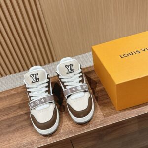 LOUIS VUITTON LV TRAINER SNEAKER MOKA - L057