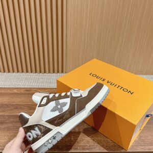 LOUIS VUITTON LV TRAINER SNEAKER MOKA - L057