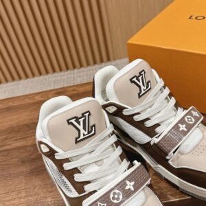 LOUIS VUITTON LV TRAINER SNEAKER MOKA - L057