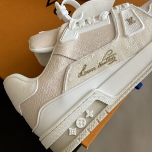 LOUIS VUITTON LV TRAINER SNEAKER YELLOW - L084