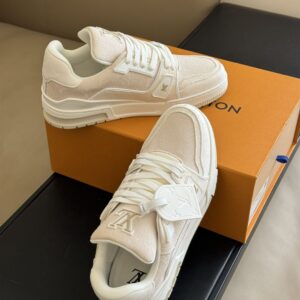 LOUIS VUITTON LV TRAINER SNEAKER YELLOW - L084