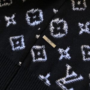 LOUIS VUITTON LVSE MONOGRAM DEGRADE CREWNECK - J032