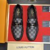 LOUIS VUITTON MAJOR LOAFER - T101