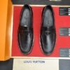 LOUIS VUITTON MAJOR LOAFER - T105