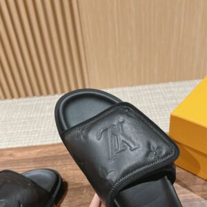 LOUIS VUITTON MIAMI MULE - S021