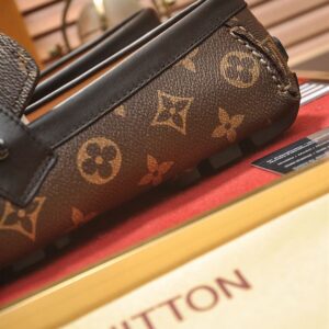 LOUIS VUITTON MONTE CARLO MOCCASIN - T042