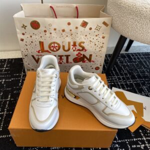 LOUIS VUITTON NEO RUN AWAY SNEAKER - L125