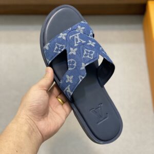 LOUIS VUITTON OASIS MULE - S043