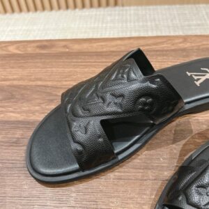 LOUIS VUITTON OASIS MULE - S068