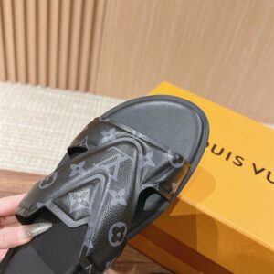 LOUIS VUITTON OASIS MULE - S069