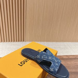 LOUIS VUITTON OASIS MULE - S070