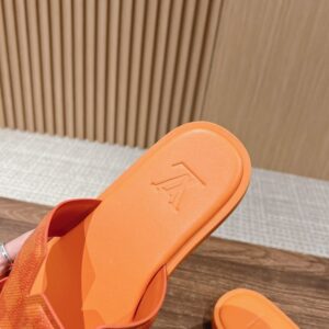 LOUIS VUITTON OASIS MULE - S071