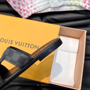 LOUIS VUITTON OASIS MULE - S096