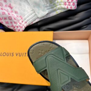 LOUIS VUITTON OASIS MULE - S167