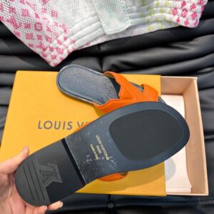 LOUIS VUITTON OASIS MULE - S169