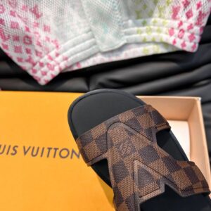 LOUIS VUITTON OASIS MULE - S170