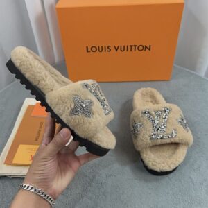 LOUIS VUITTON PASEO FLAT COMFORT MULE - S123