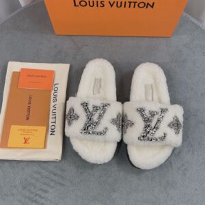 LOUIS VUITTON PASEO FLAT COMFORT MULE - S124